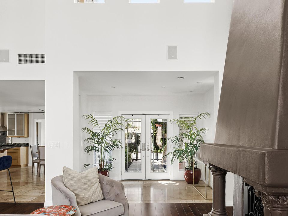 2nd image of 102 W VICTORIA Square