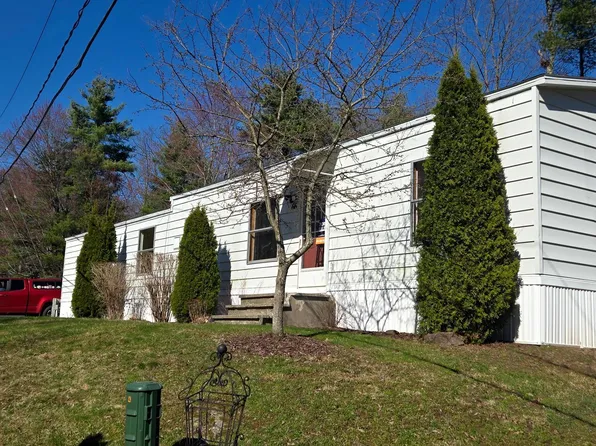 66 Terrace Dr, Troy, NY 12180