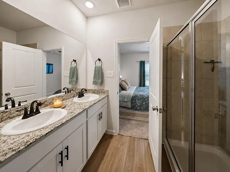 8015 Peppercorn St — Photo 15