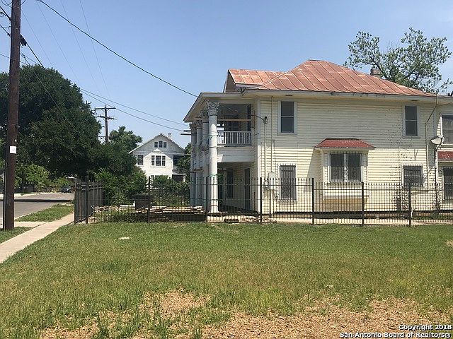 2nd image of 414 Kendall St