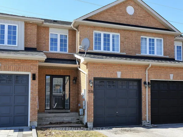 376 Rannie Rd, Newmarket, ON L3X 2N3
