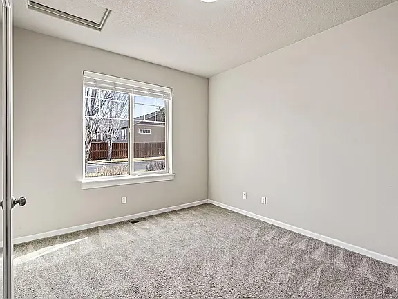 537 NW 28th St — Photo 14