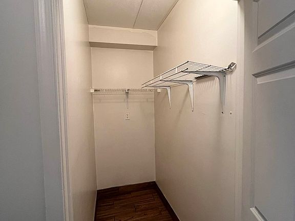 4th image of 242 E 112th St #1