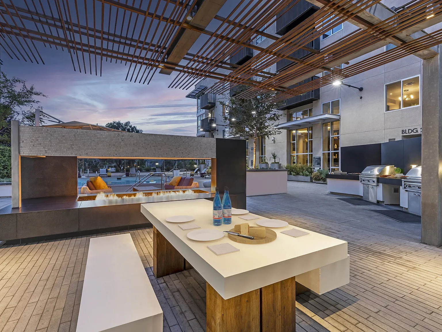 Sona Glendale — Photo 3