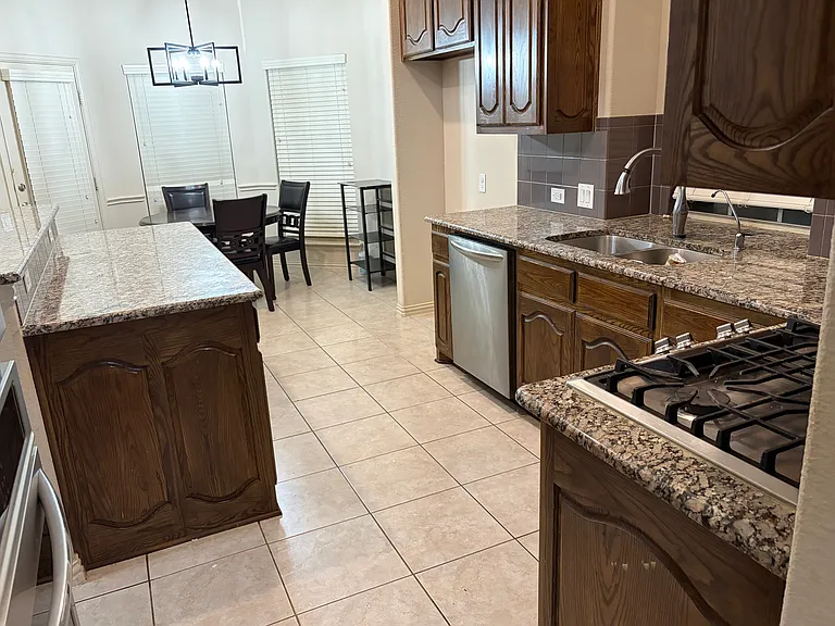 9309 Chuparosa Dr — Photo 7