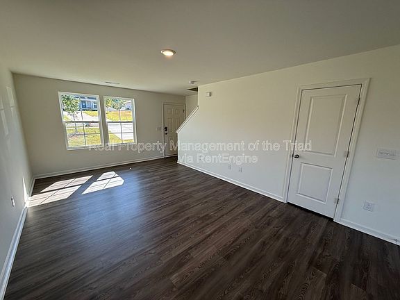 2nd image of 330 Peacock Ave