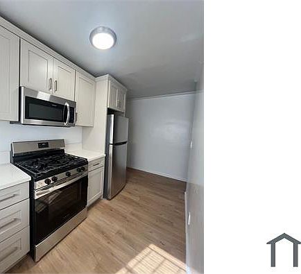 1st image of 5608 S Wilton Pl
