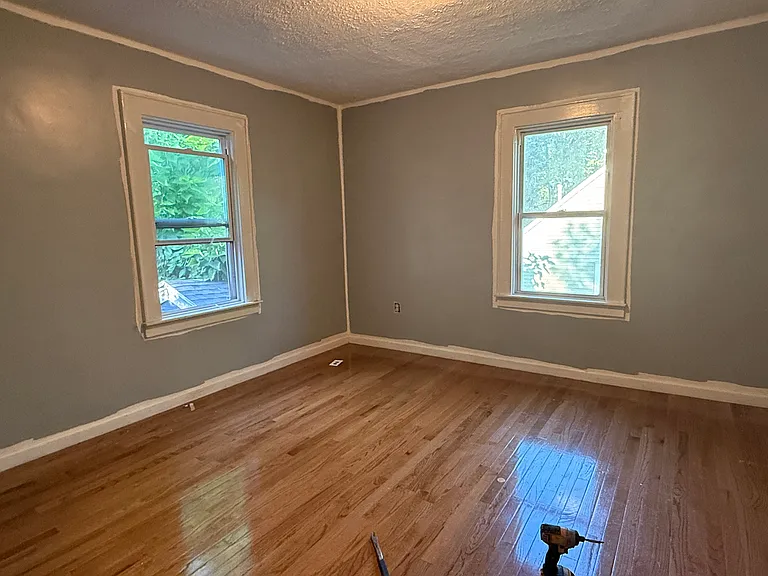 2625 E Fayette St — Photo 8
