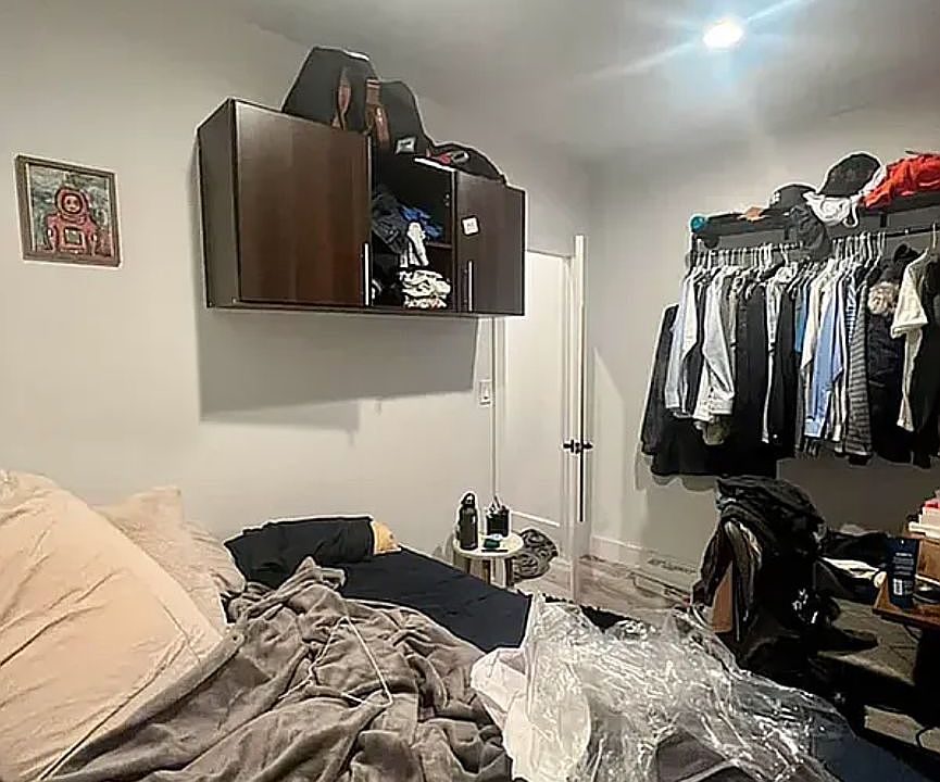 2nd image of 184 Avenue A #1FR