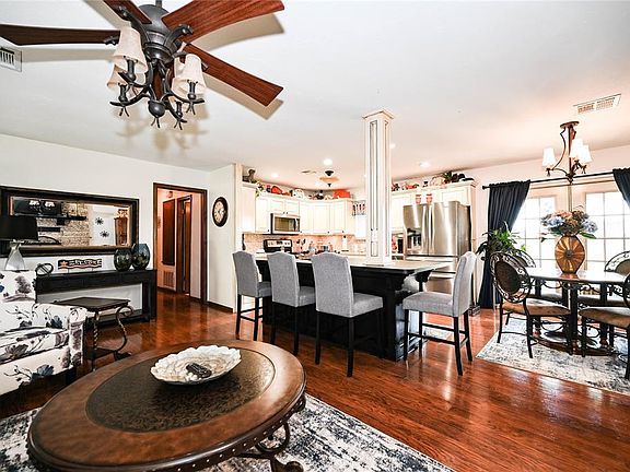 4th image of 132 Meadow Ln