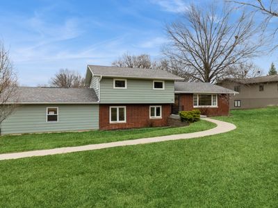 1018 Sunset Ave, Pella, IA, 50219