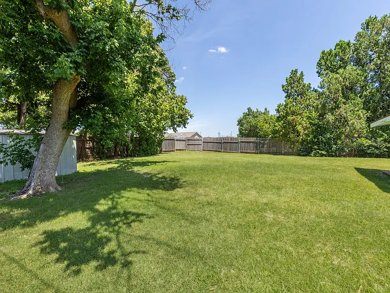 1101 Glenwood Ave — Photo 46
