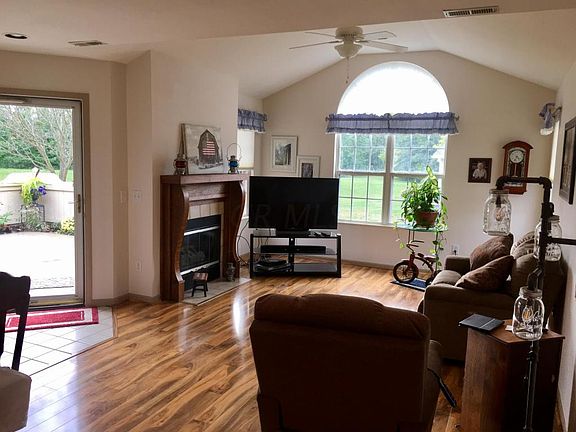 5th image of 63 Green Ln