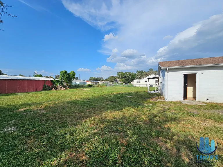 2302 Burns St — Photo 20