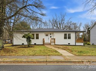 523 Biltmore St, Mooresville, NC 28115