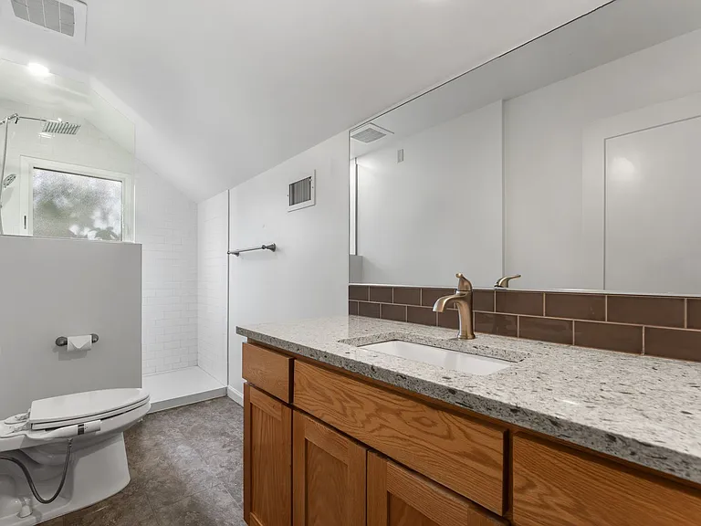5937 N Denver Ave — Photo 23