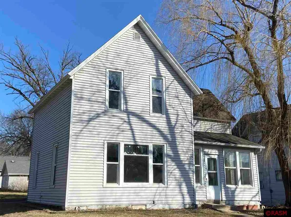 401 E Humphrey St, Lake Crystal, MN 56055