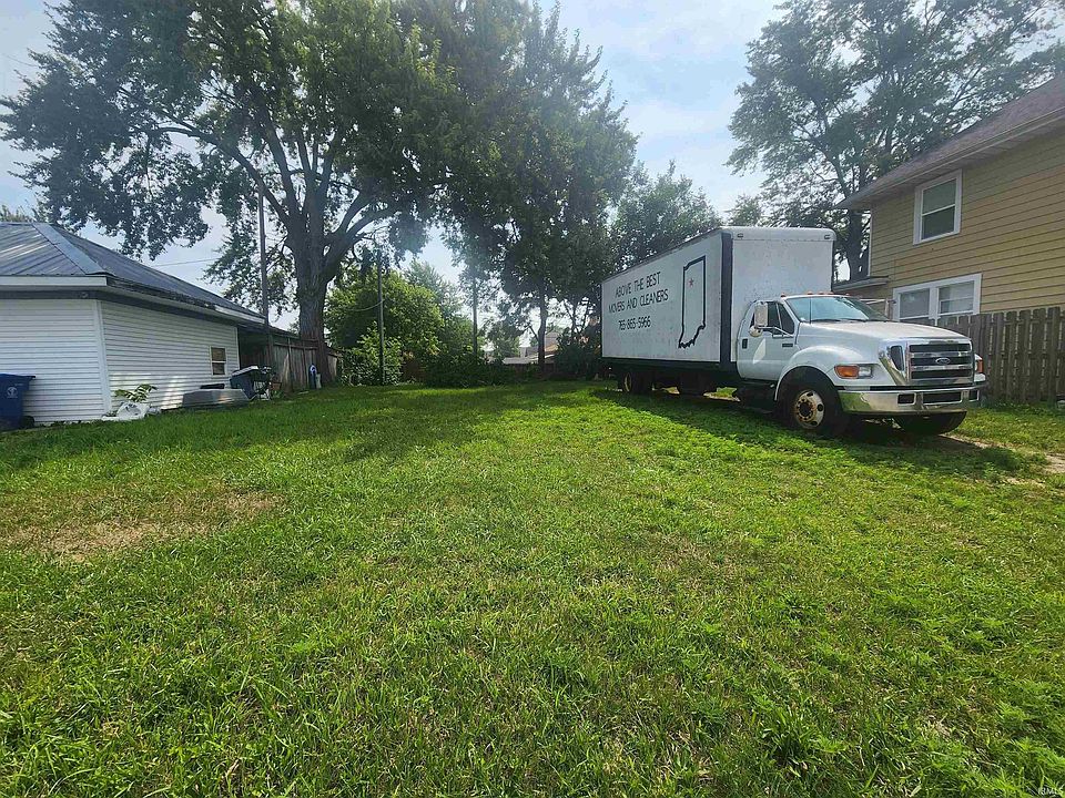2nd image of N Indiana Ave