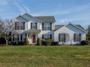 7397 Foghorn Ln, Northfield, OH 44067