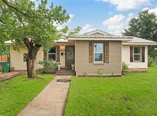 404 Lincoln St, Mc Gregor, TX 76657