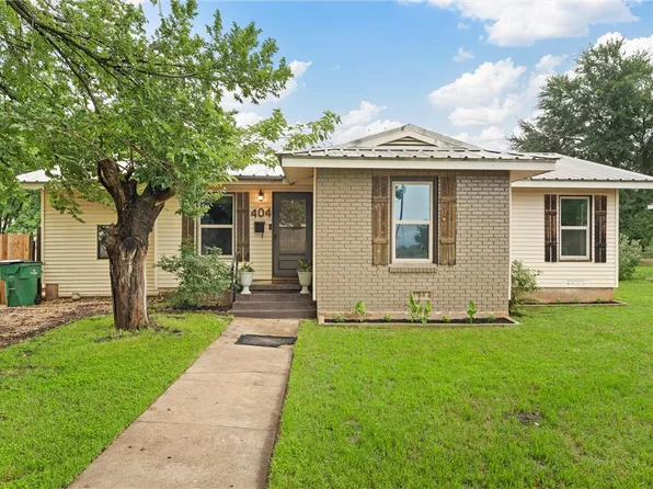 404 Lincoln St, Mc Gregor, TX 76657