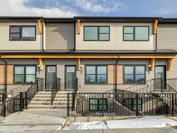 135 N Mahogany Parade SE #1114, Calgary, AB T2M 4K2