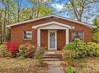 151 Bent Twig Dr, Statesville, NC 28677