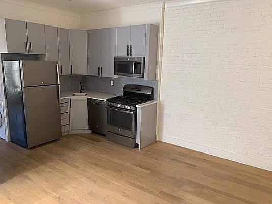 5th image of 222 W 21st St APT 3F