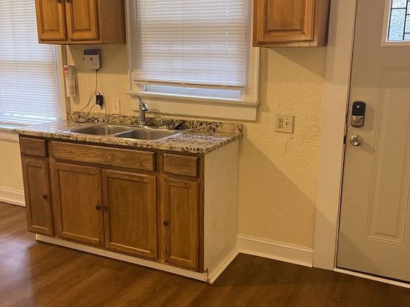 2nd image of 3810 Provence St