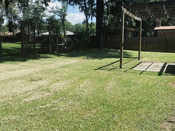 3rd image of 2511 Lofberg Dr