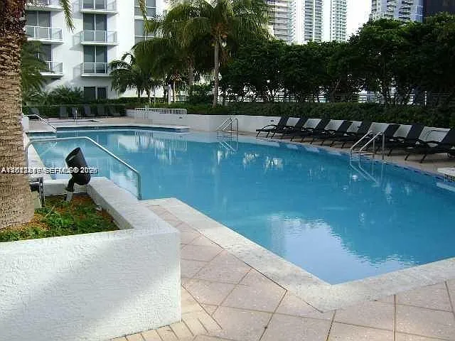 1060 Brickell Ave #2305 — Photo 6