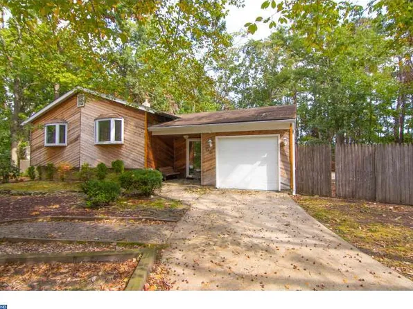 54 Country Club Rd, Turnersville, NJ 08012