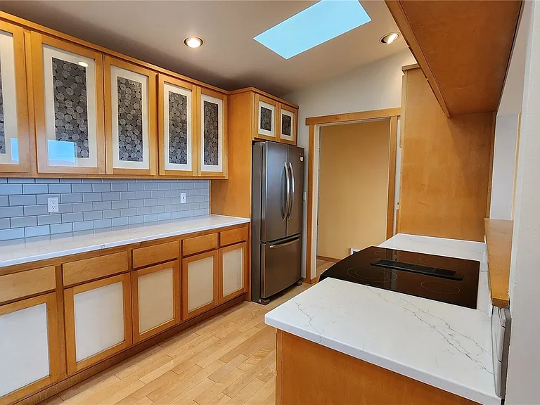 825 Brokaw Rd — Photo 21
