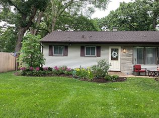 490 W Shady Lane Rd, Palatine, IL 60074