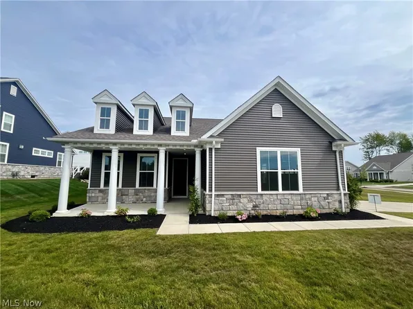 913 Arthur Trl, Aurora, OH 44202
