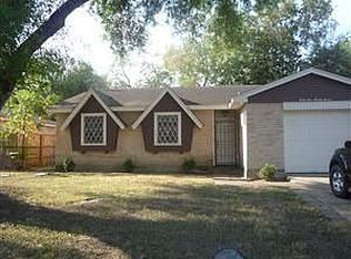4997 E Ridge Creek Dr, Houston, TX 77053