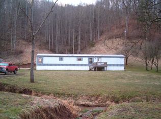 728 Kelley Run Rd, Glenville, WV 26351