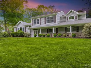 104 Midstream Pl, Lincroft, NJ 07738