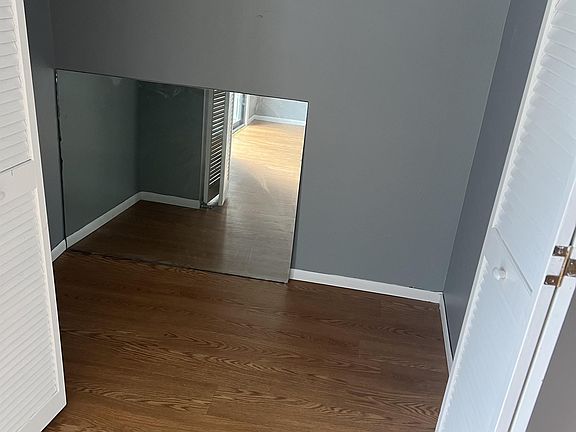 5th image of 204 Eden Ln Unit 1-A