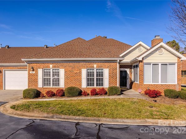 8189 Windsor Ridge Dr