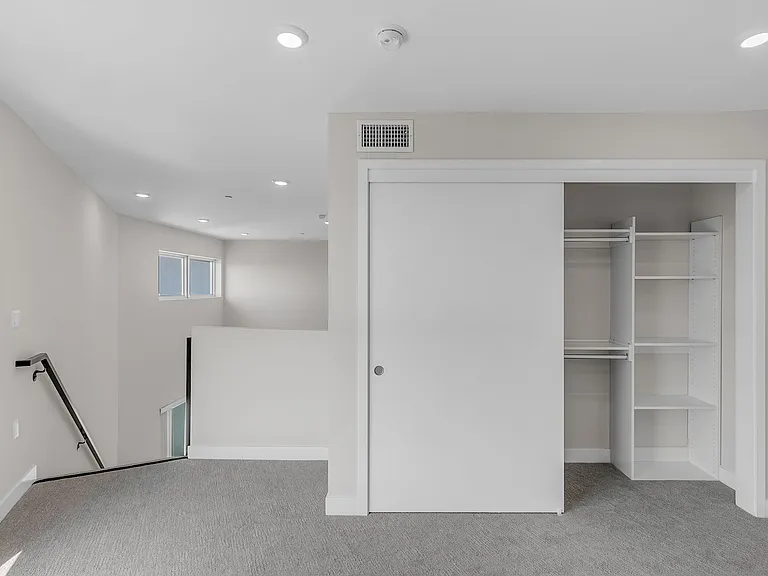 825 Coronado-Building — Photo 40