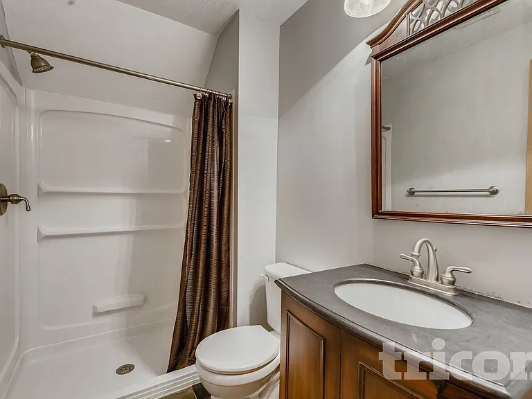 357 Parkview Ln S — Photo 9
