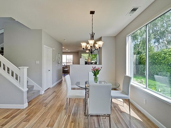 4th image of 121 Chetwood Dr