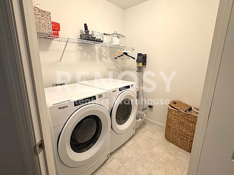 7216 Walnut Grove Ln N — Photo 10
