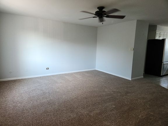 3rd image of 6632 W 95th St APT 2A