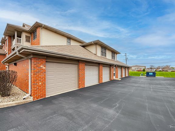 3rd image of 20335 S Rainford Dr APT 2C