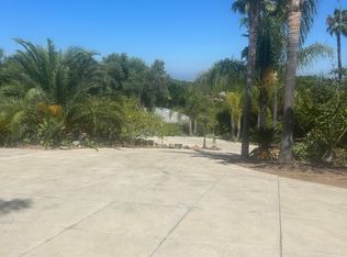 2355 Castlegate Ln, Vista, CA 92084