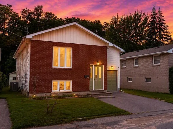 40 Saint Charles St, Belleville, ON K8P 2V8