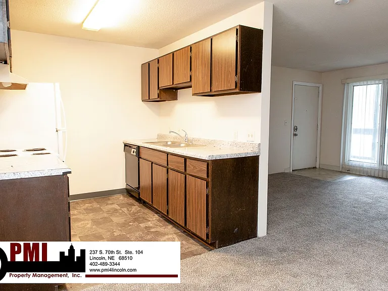 Cheerio Apartments — Photo 9