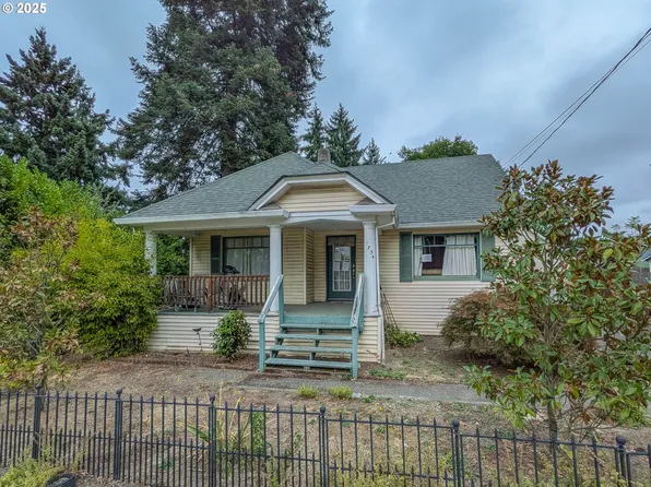 1734 SE Brookwood Ave, Hillsboro, OR 97123